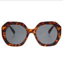 Load image into Gallery viewer, FREYRS Olivia Sunglasses

